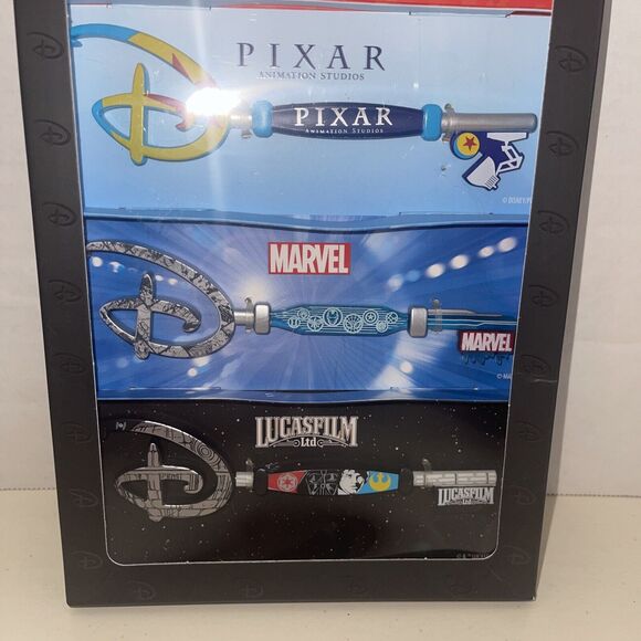 Disney Store Walt Disney Pixar Studio Marvel LucasFilm Starter Key Collection - Picture 3 of 5